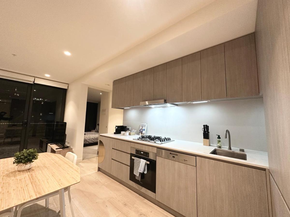 Luxury 1 Bedroom Apartment In Adelaide Cbd - 1 Minute Walk To Rundle Mall - Free Wifi & Netflix 외부 사진